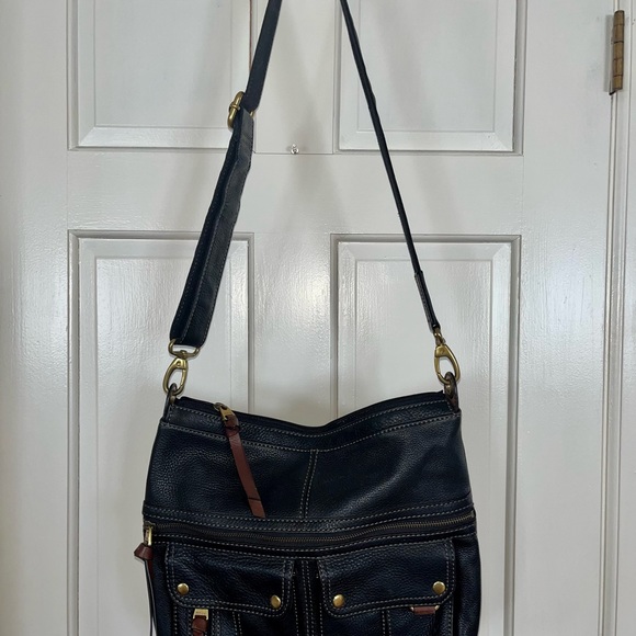 ⭐️Fossil Crossbody Leather Bag⭐️ - Picture 4 of 8